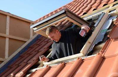 Pose de fenêtres de toit Velux à Brussieu